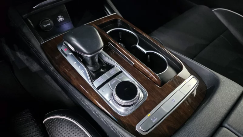 Kia K9