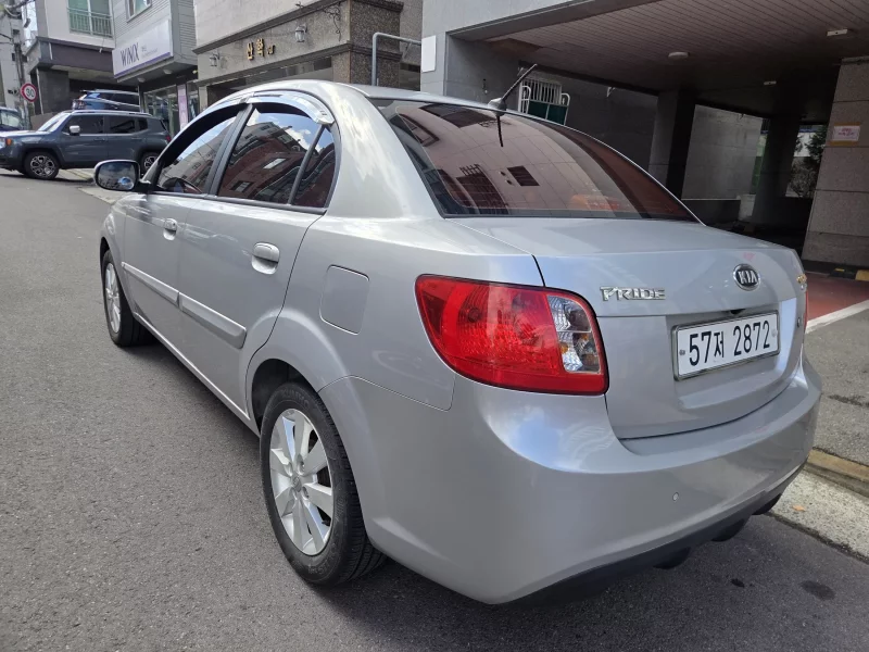 Kia pride