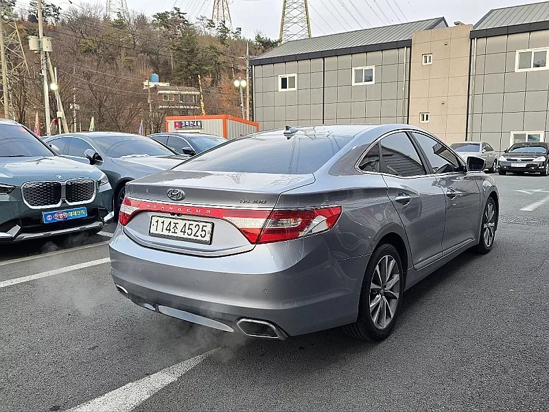 Hyundai Grandeur