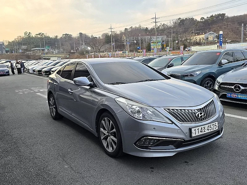 Hyundai Grandeur