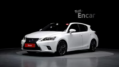 Lexus CT200h