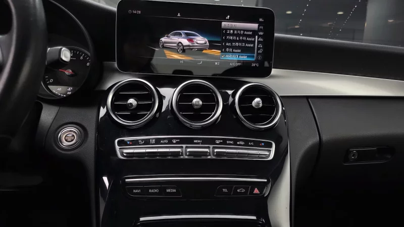 Mercedes-Benz C-Class