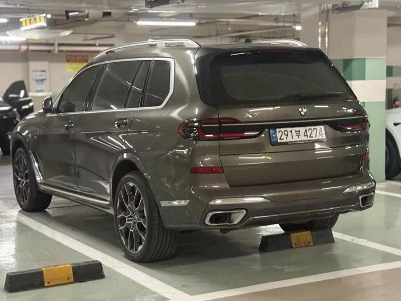 BMW X7