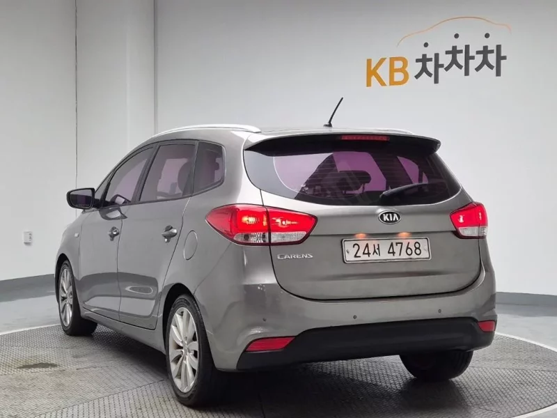 Kia Carens