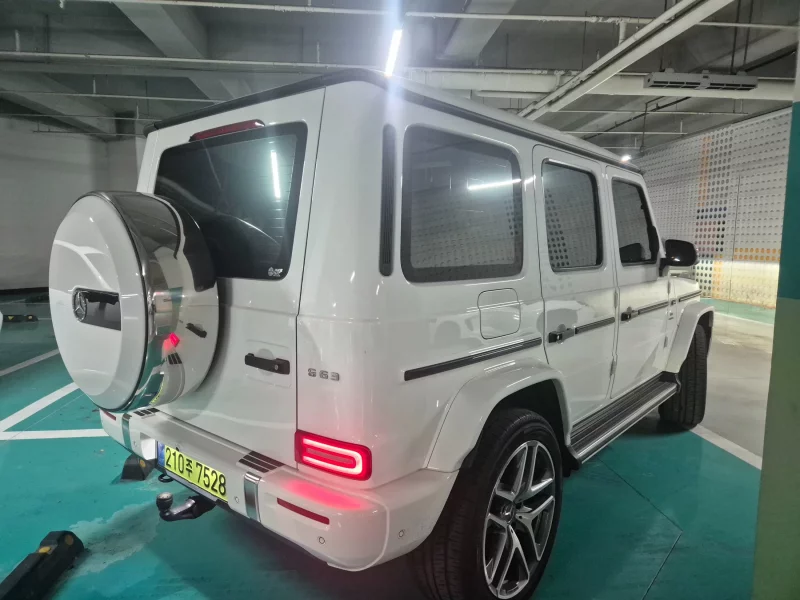 Mercedes-Benz G-Class
