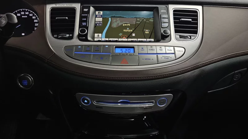 Hyundai Genesis