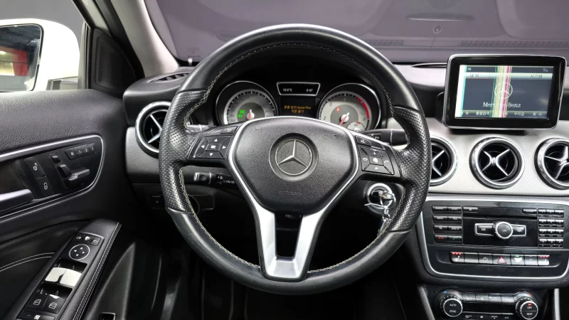 Mercedes-Benz GLA-Class