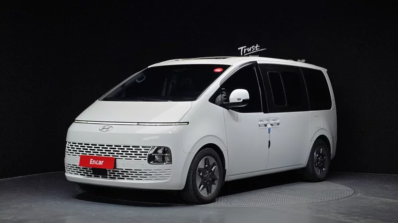 Hyundai Staria