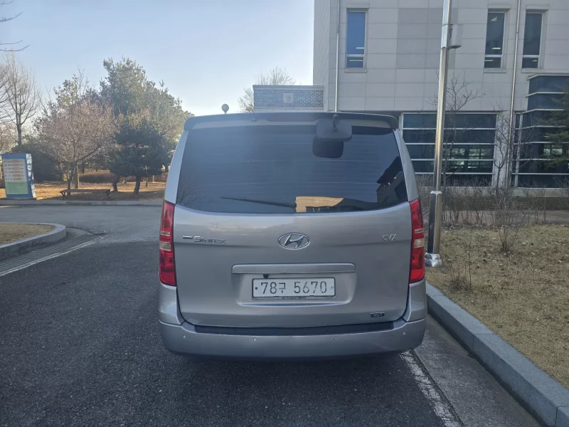 Hyundai Grand Starex