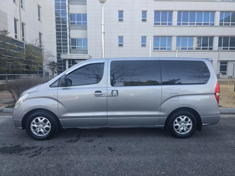 Hyundai Grand Starex
