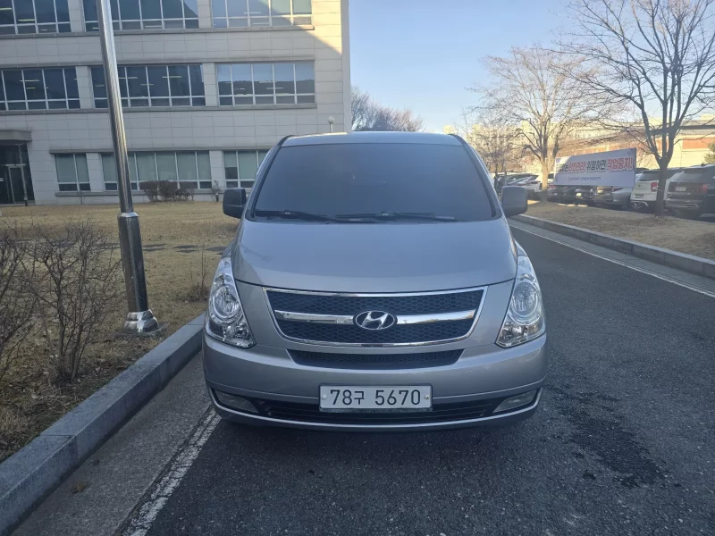 Hyundai Grand Starex