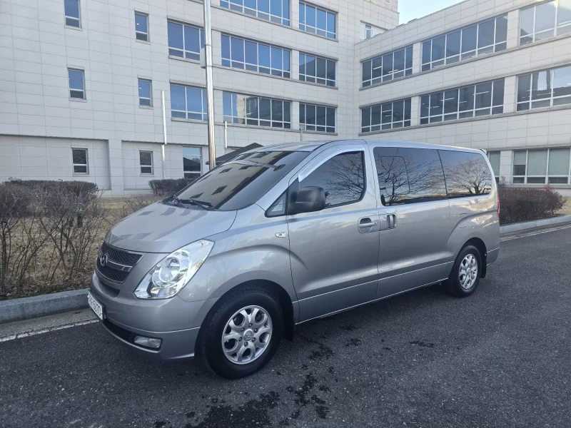 Hyundai Grand Starex