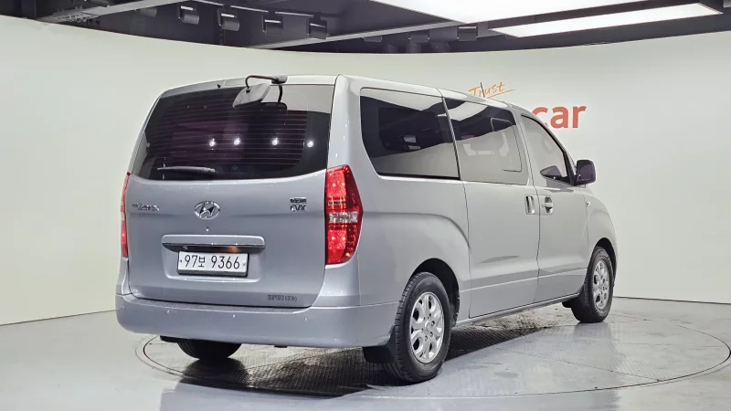 Hyundai Grand Starex
