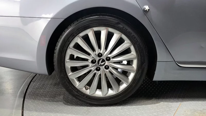 Hyundai Equus