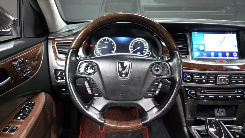Hyundai Equus