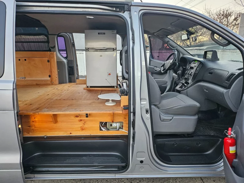 Hyundai Grand Starex