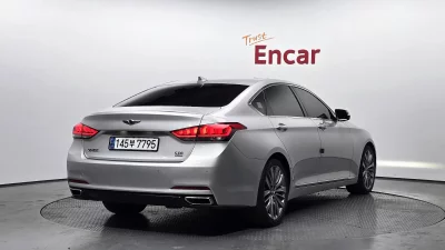 Hyundai Genesis