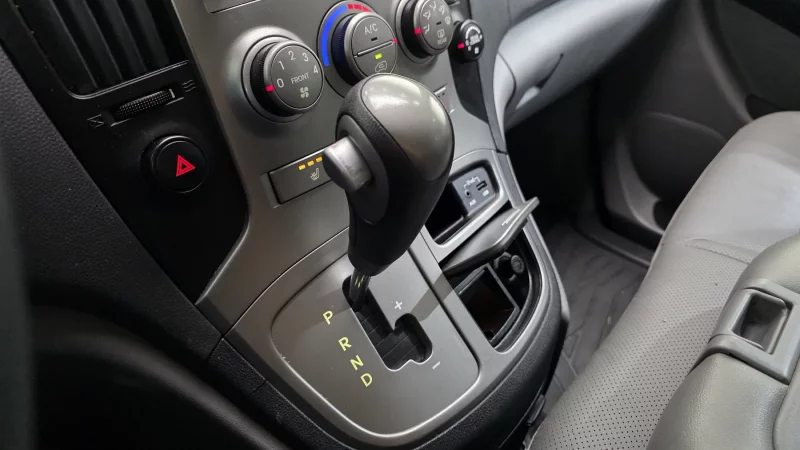 Hyundai Grand Starex