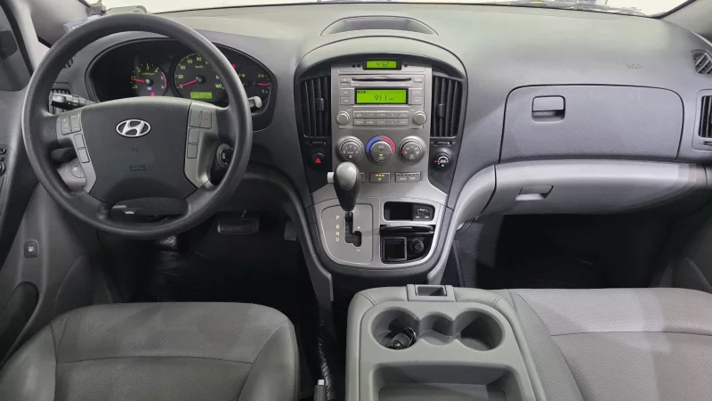 Hyundai Grand Starex