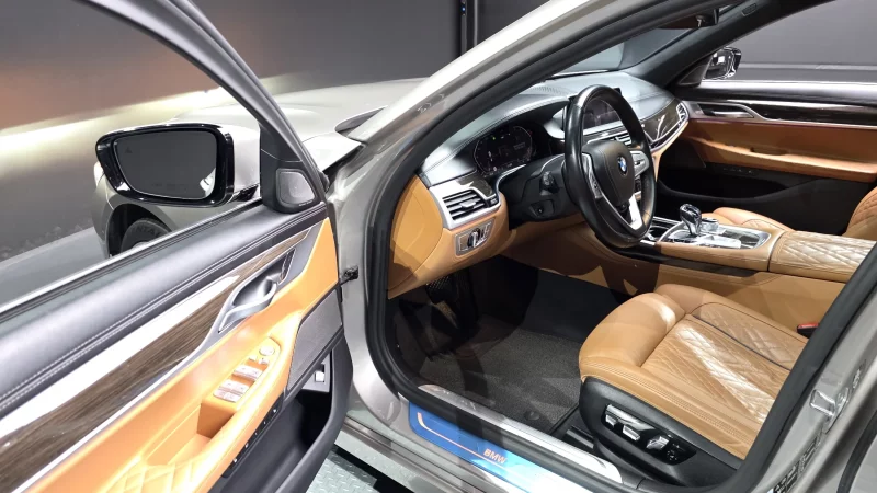 BMW 7-Series