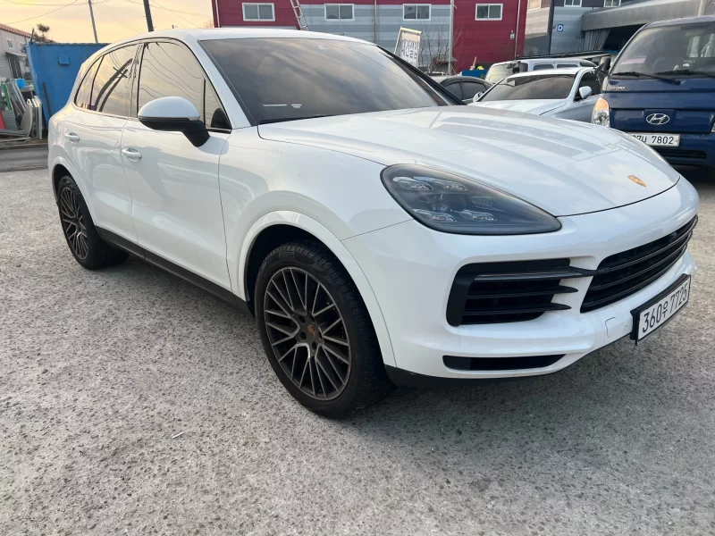 Porsche CAYENNE
