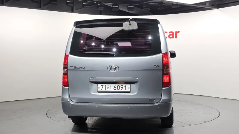 Hyundai Starex