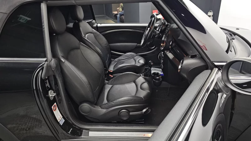 MINI Cooper Convertible