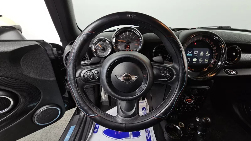 MINI Cooper Convertible