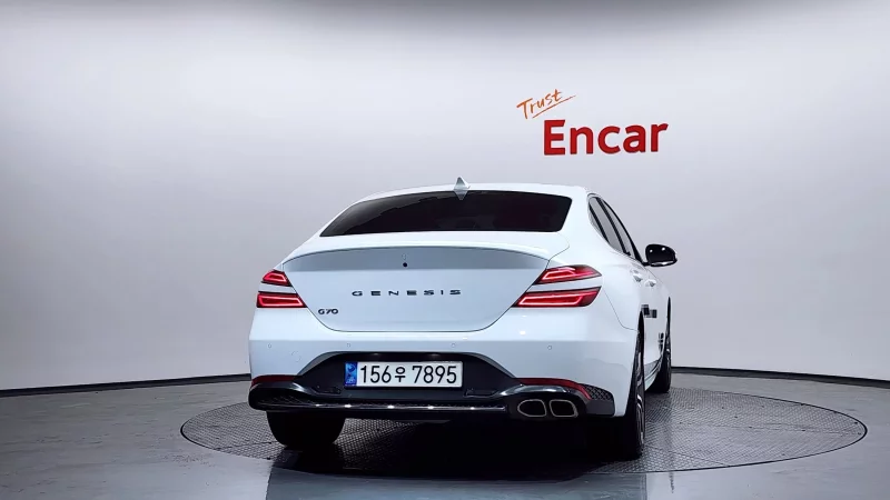 Genesis G70
