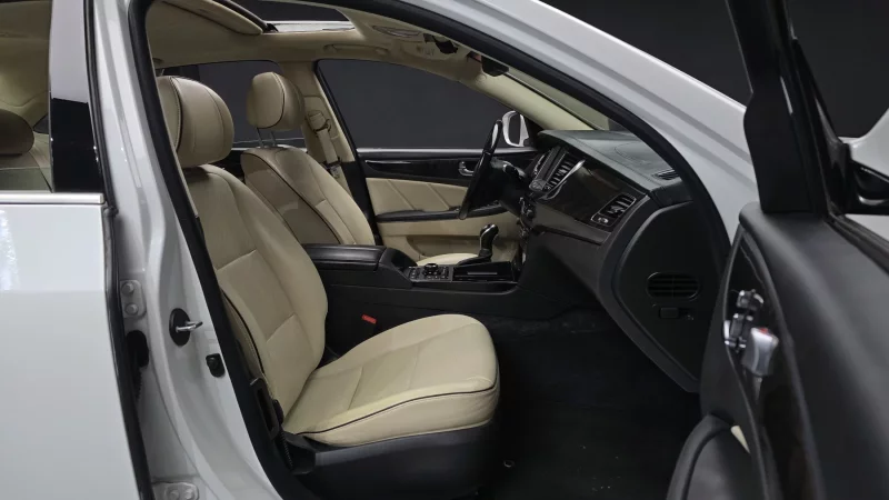 Hyundai Equus