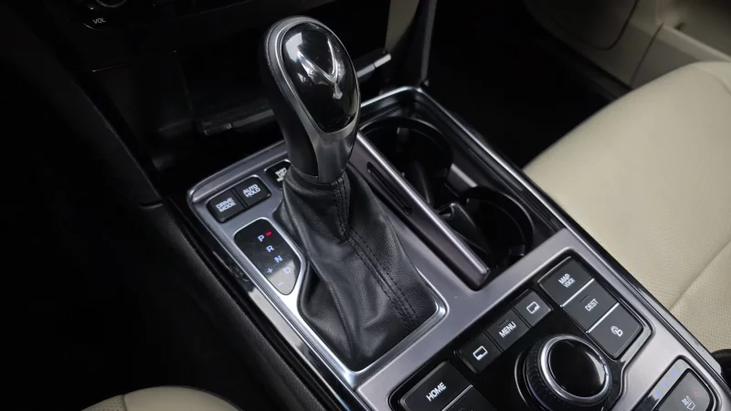 Hyundai Equus