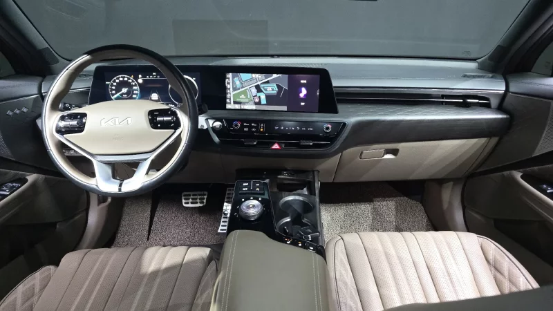 Kia K8