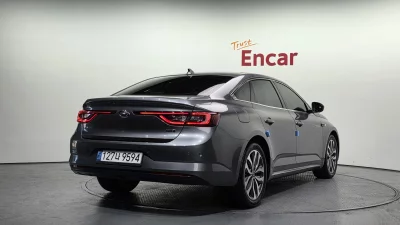 Renault Samsung SM6