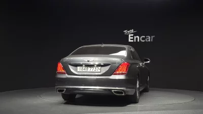 Genesis EQ900