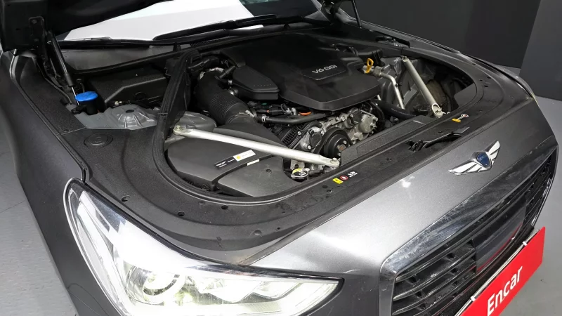 Genesis EQ900