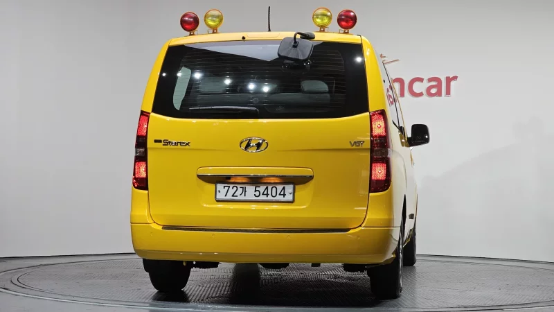 Hyundai Grand Starex
