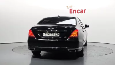 Genesis EQ900