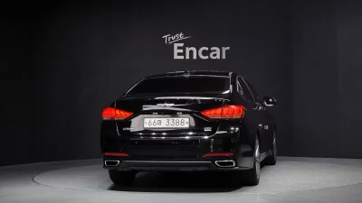 Hyundai Genesis
