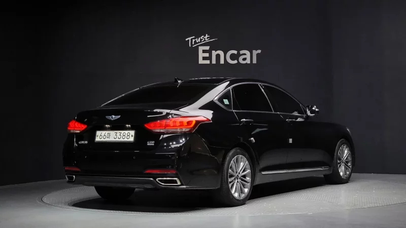 Hyundai Genesis