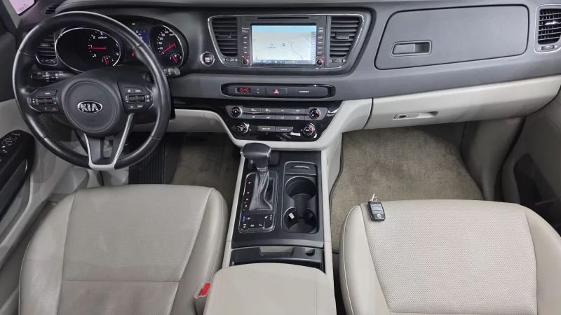 Kia Carnival