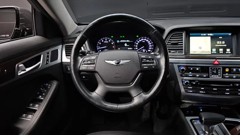 Genesis G80