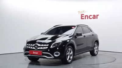 Mercedes-Benz GLA-Class