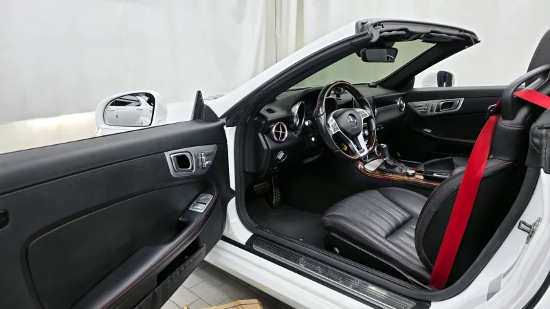 Mercedes-Benz SLK-Class