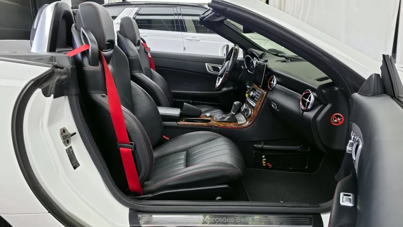 Mercedes-Benz SLK-Class