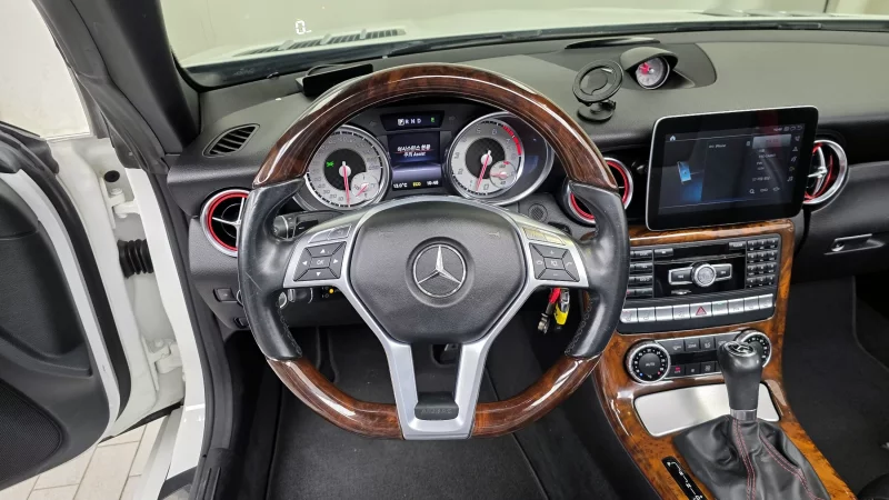 Mercedes-Benz SLK-Class