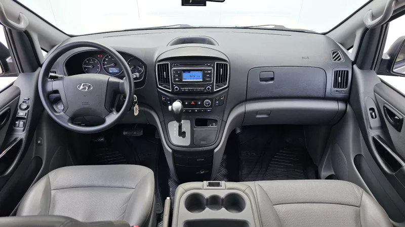 Hyundai Grand Starex