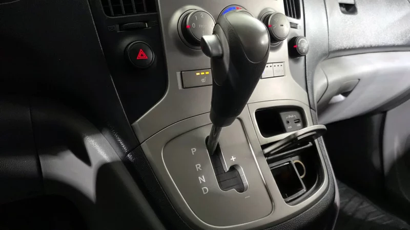 Hyundai Grand Starex