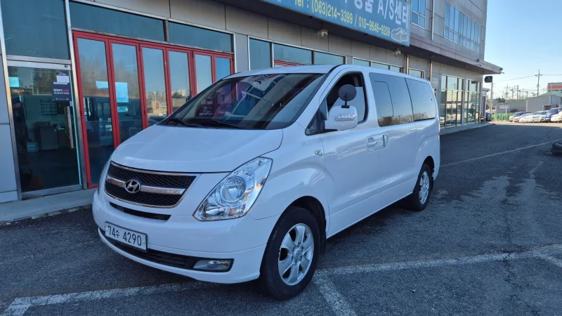 Hyundai Grand Starex
