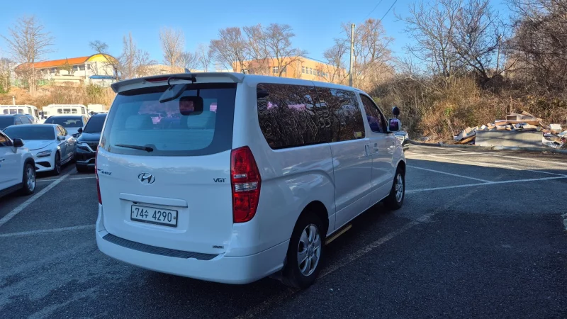 Hyundai Grand Starex