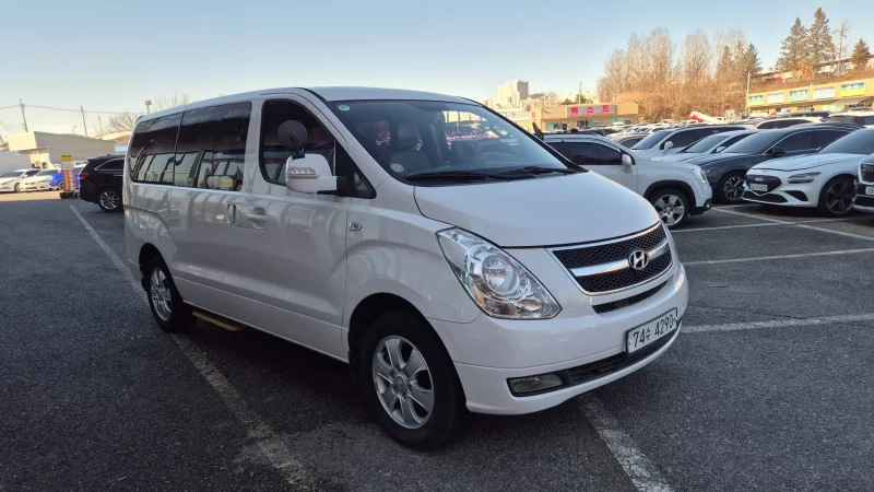 Hyundai Grand Starex